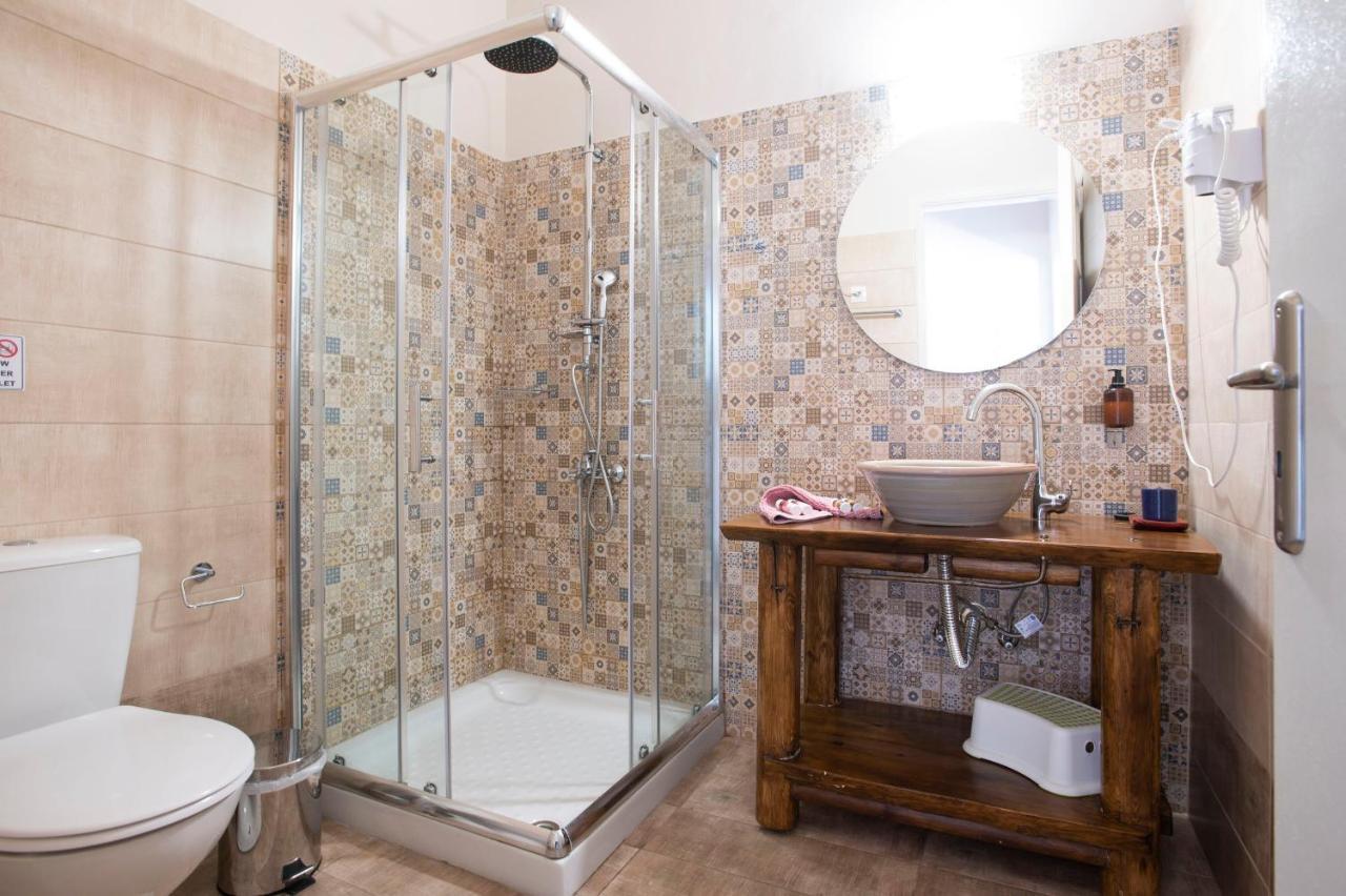 Kalamata Art Hotel Bagian luar foto